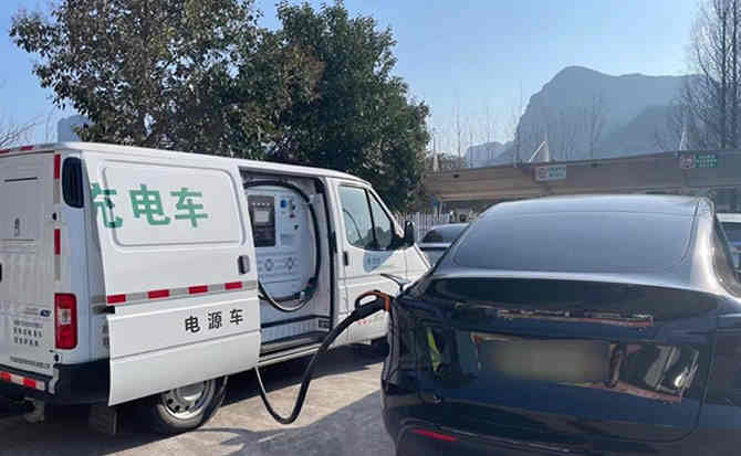 楚雄汽车搭电